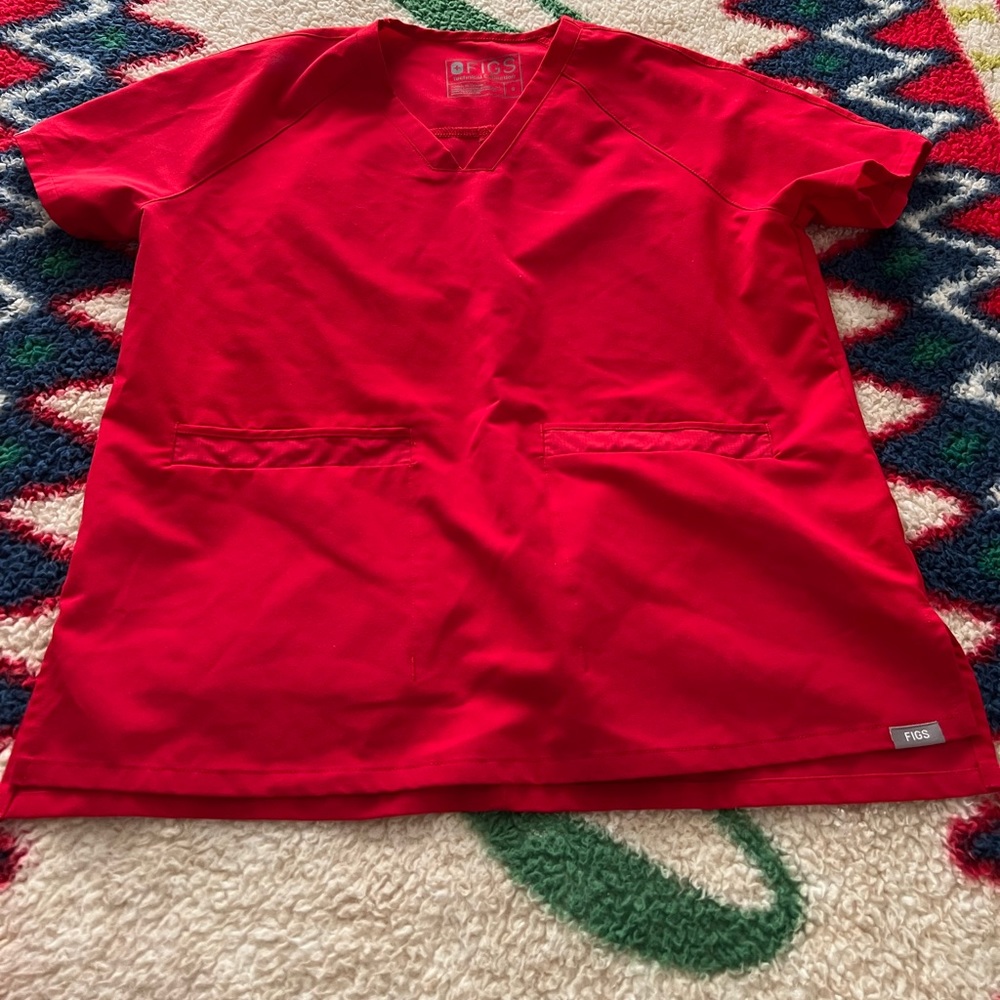 Figs scrub top